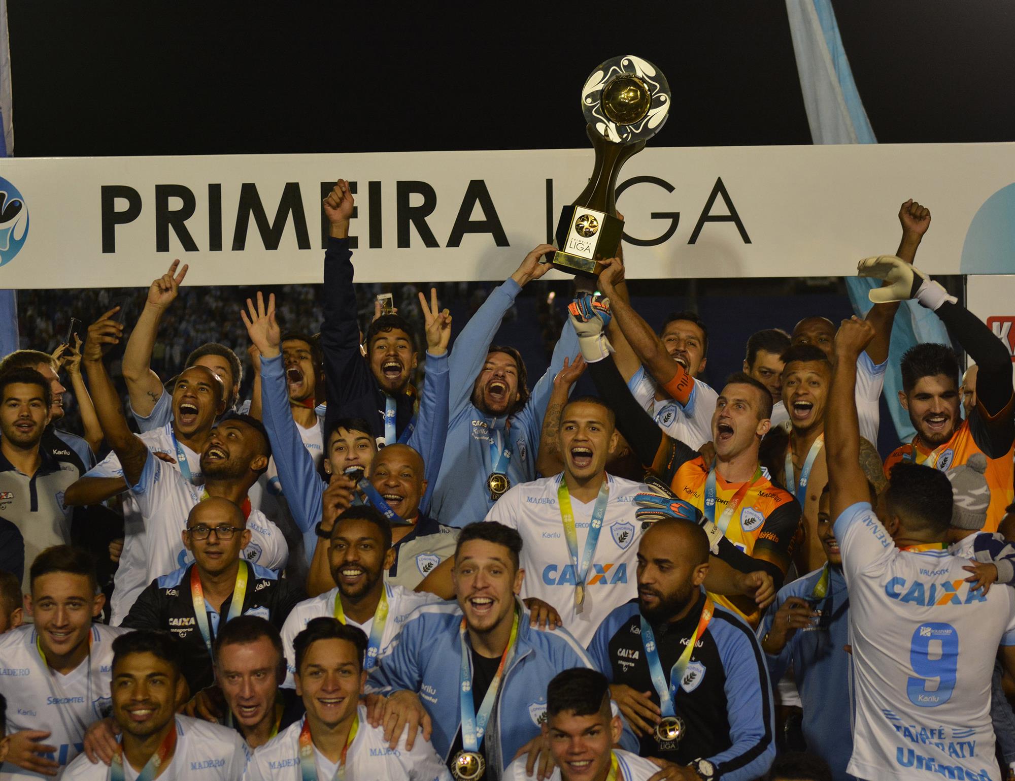 Londrina Esporte Clube 64 anos: Invicto e com o apoio da torcida, Londrina passa por grandes equipes e conquista a Copa da Primeira Liga